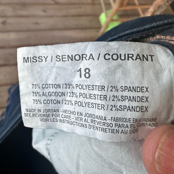 Bandolino Selene women’s plus jean capri size 18 - Picture 6 of 8